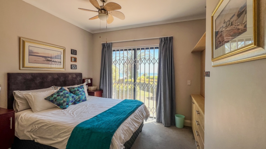 2 Bedroom Property for Sale in Gordons Bay Central Western Cape